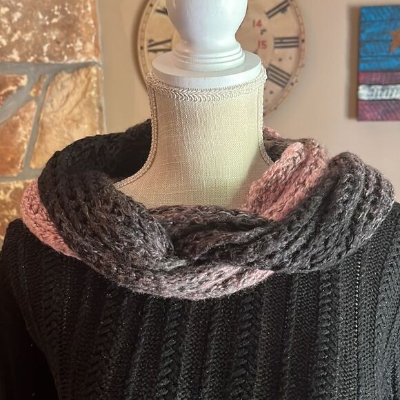 Black and Pink Ombre Knit Infinity Scarf One Size Fits Most - Picture 6 of 7